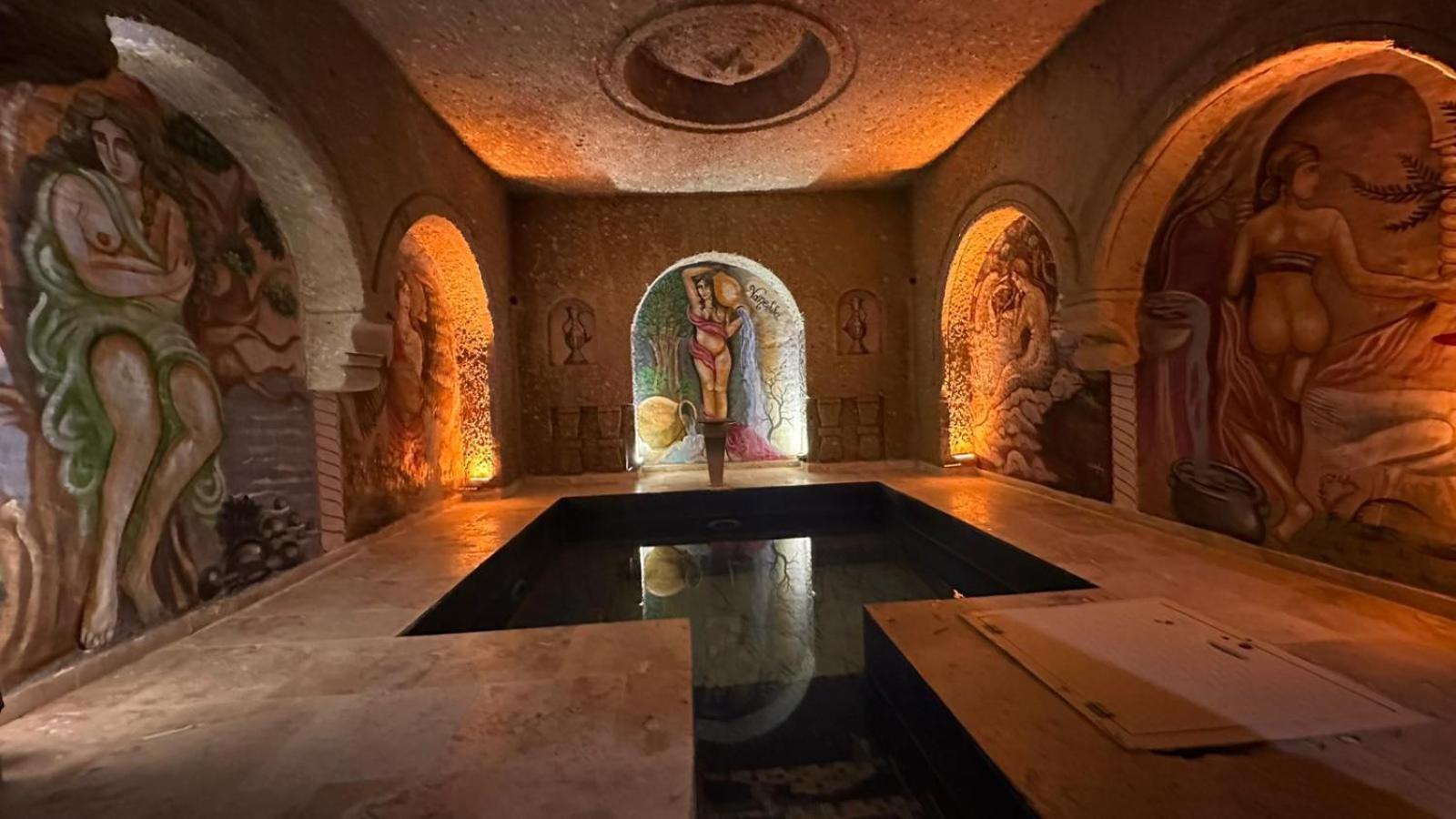 Vanessa Cave House 25/49