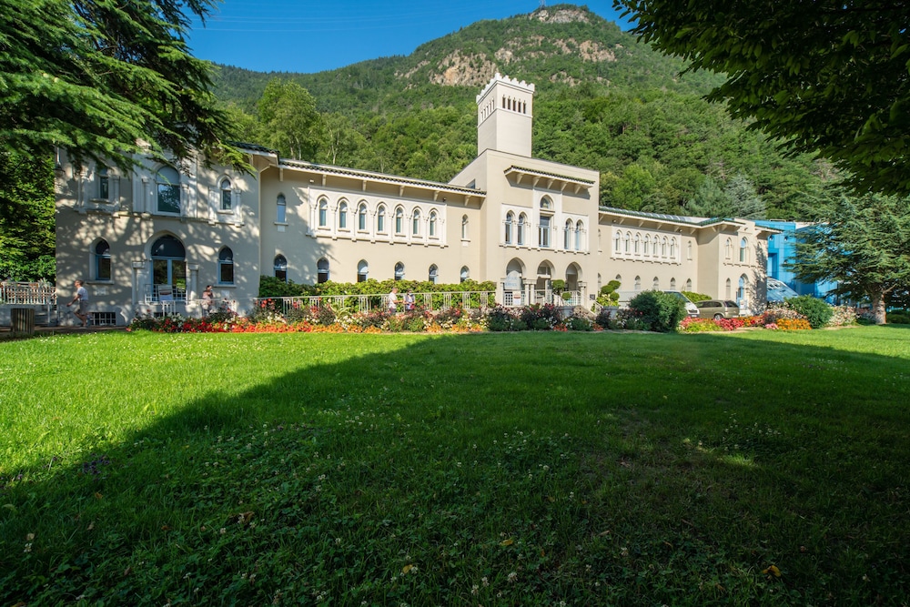 Hotel Radiana 63/64
