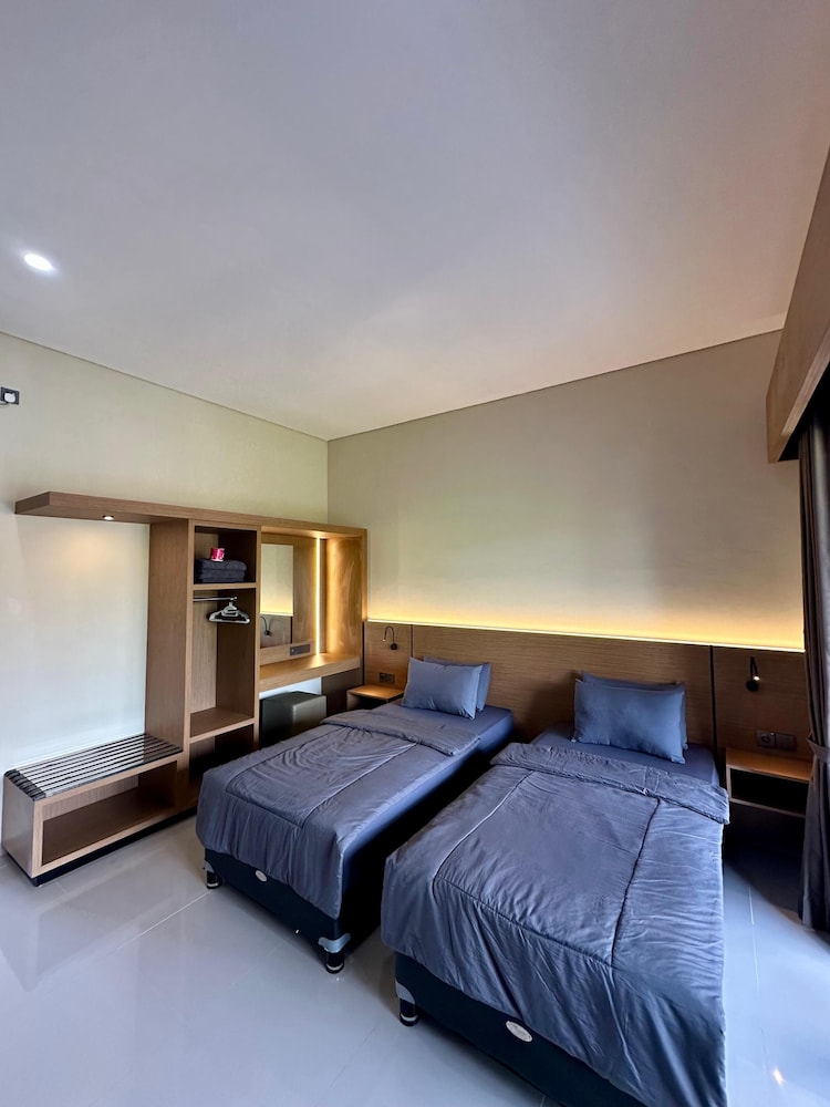Puri Bali Lovina 13/50