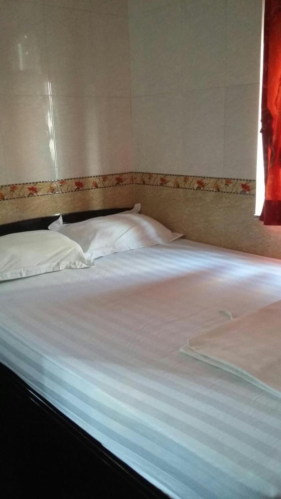 غرفة بسرير مزدوج، Dutch Hostel 2/2