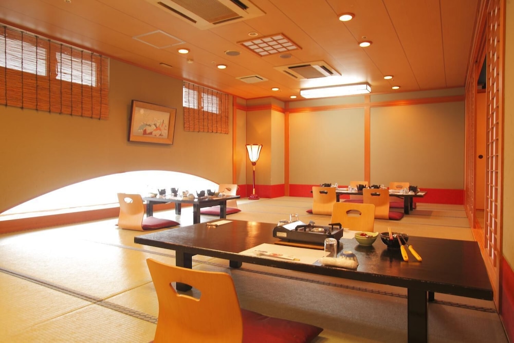 Hotel Sekumiya 33/37