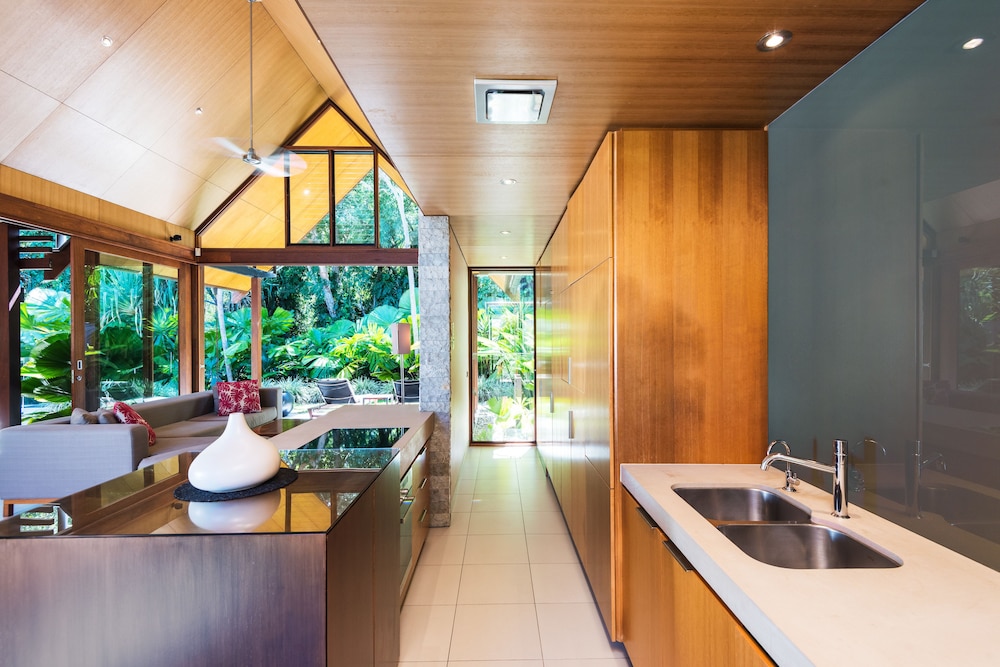 Nirayama Villas And Spa 50/50