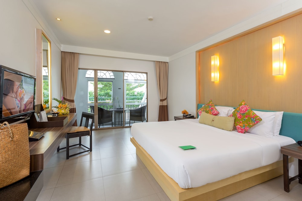 Sawaddi Patong Resort & Spa 19/75