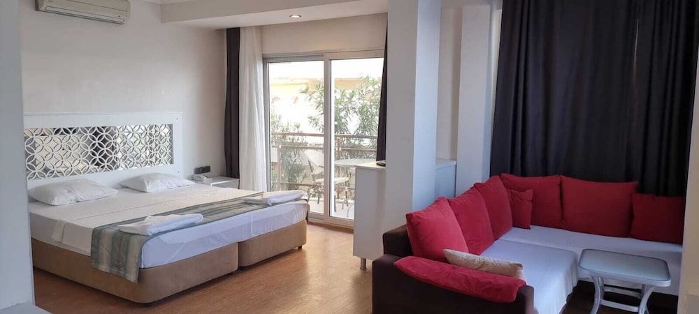 Cle Beach Boutique Hotel 15/50