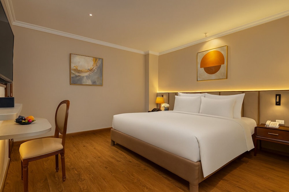 Splendid Secret Hotel 7/50