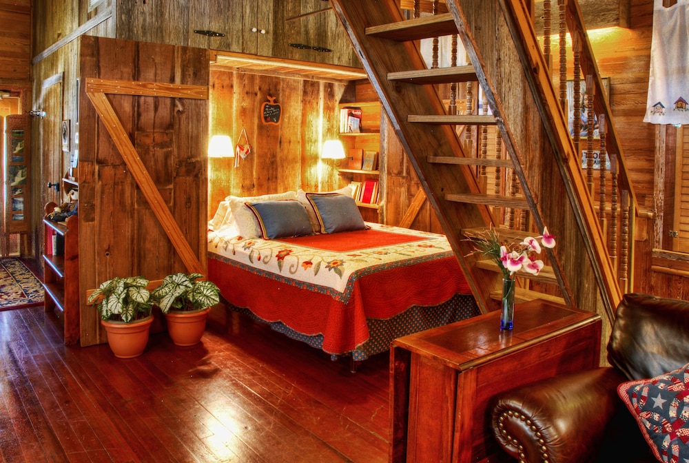 Kuebler Waldrip Haus Bed and Breakfast 8/50