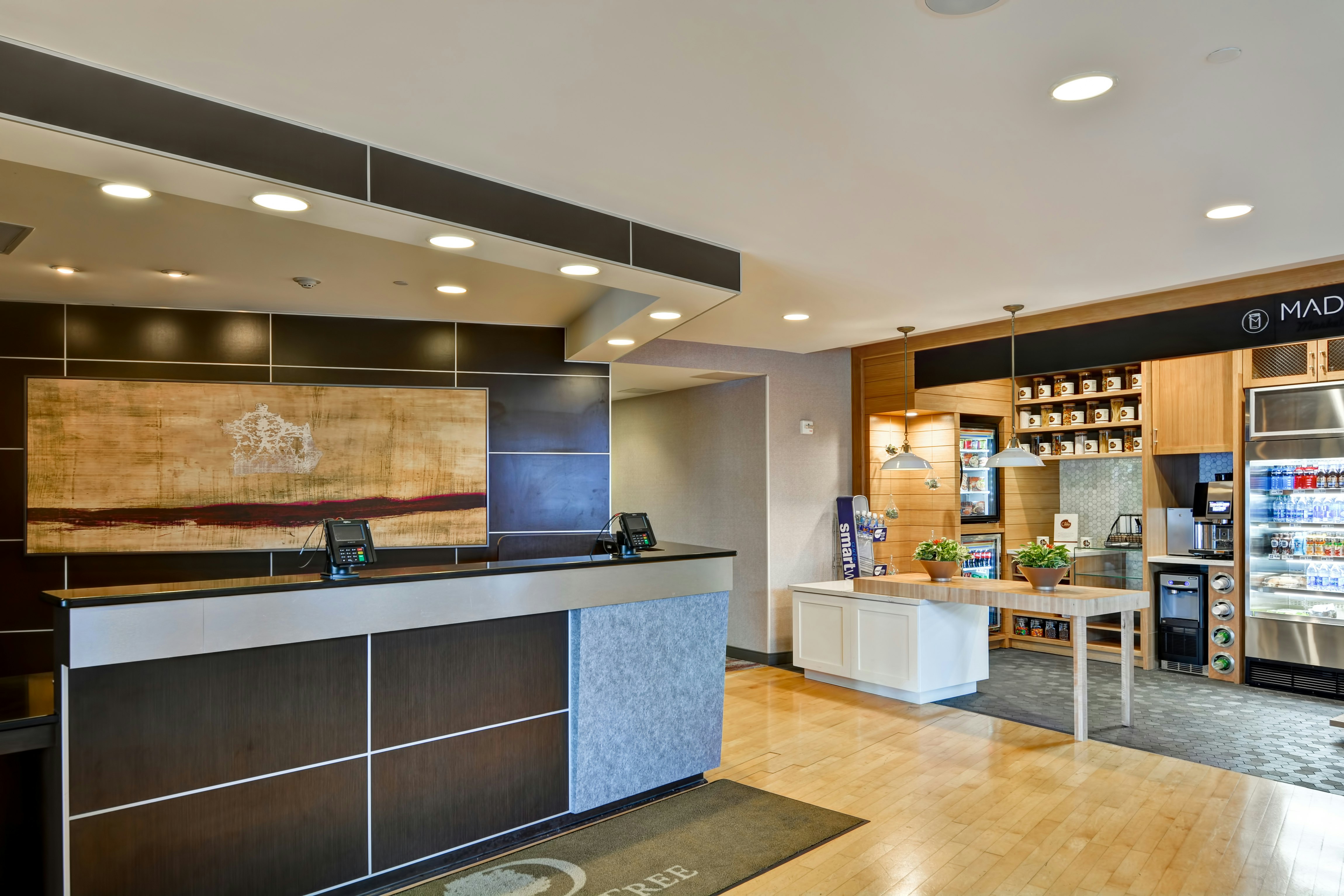 Doubletree By Hilton Baton Rouge 6/44