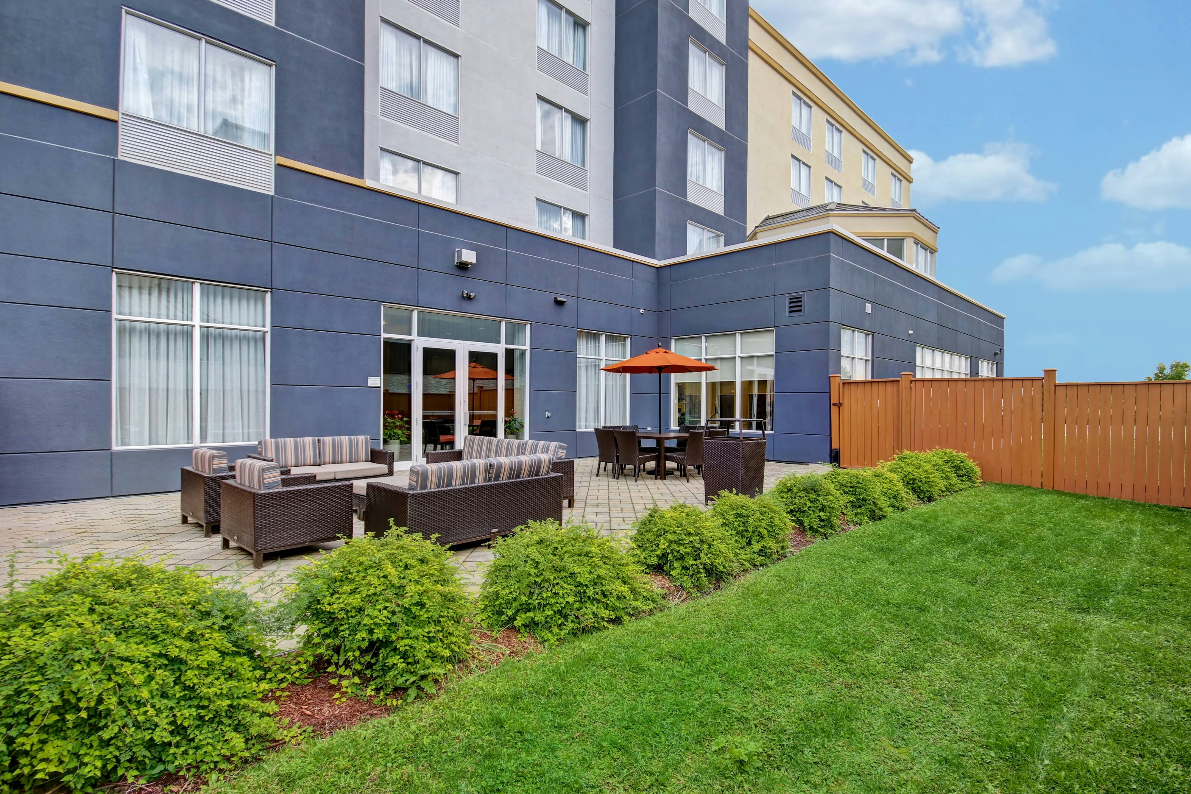 Fairfield Inn and Suites by Marriott Guelph 23/25