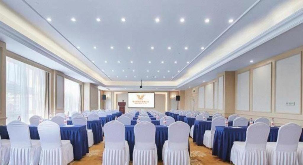 Vienna Hotel (Chaohu Lijing International) 37/40