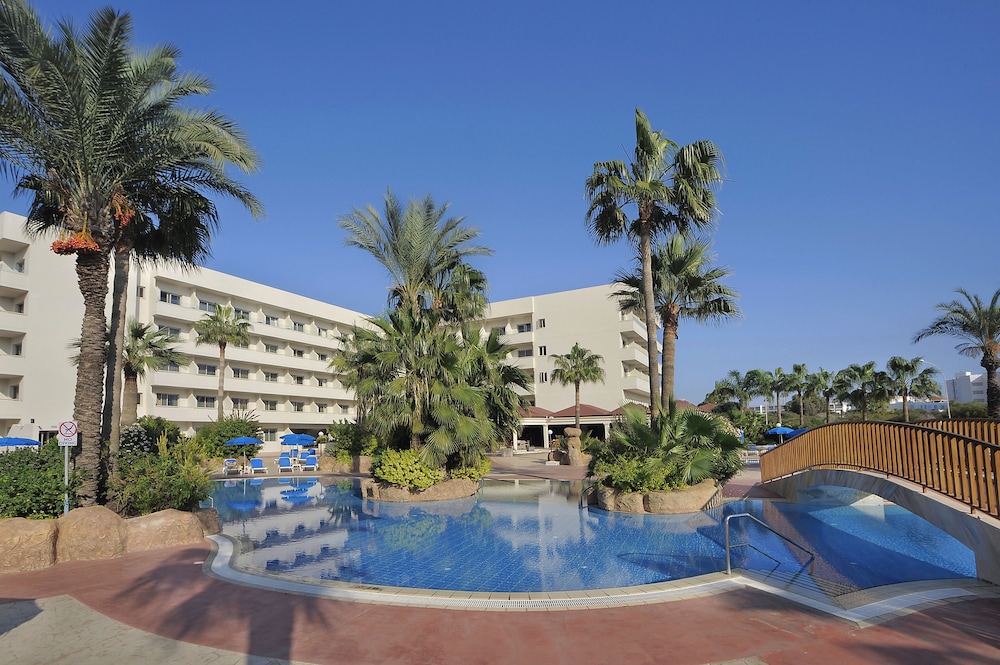 Nissiana Hotel 45/50