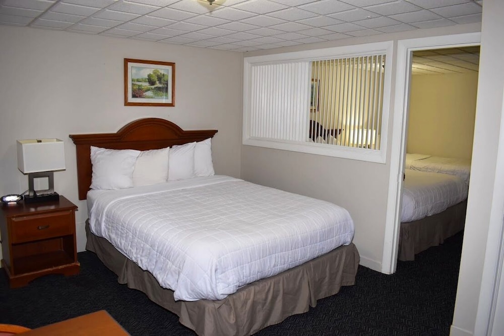 Coachman Inn 16/55