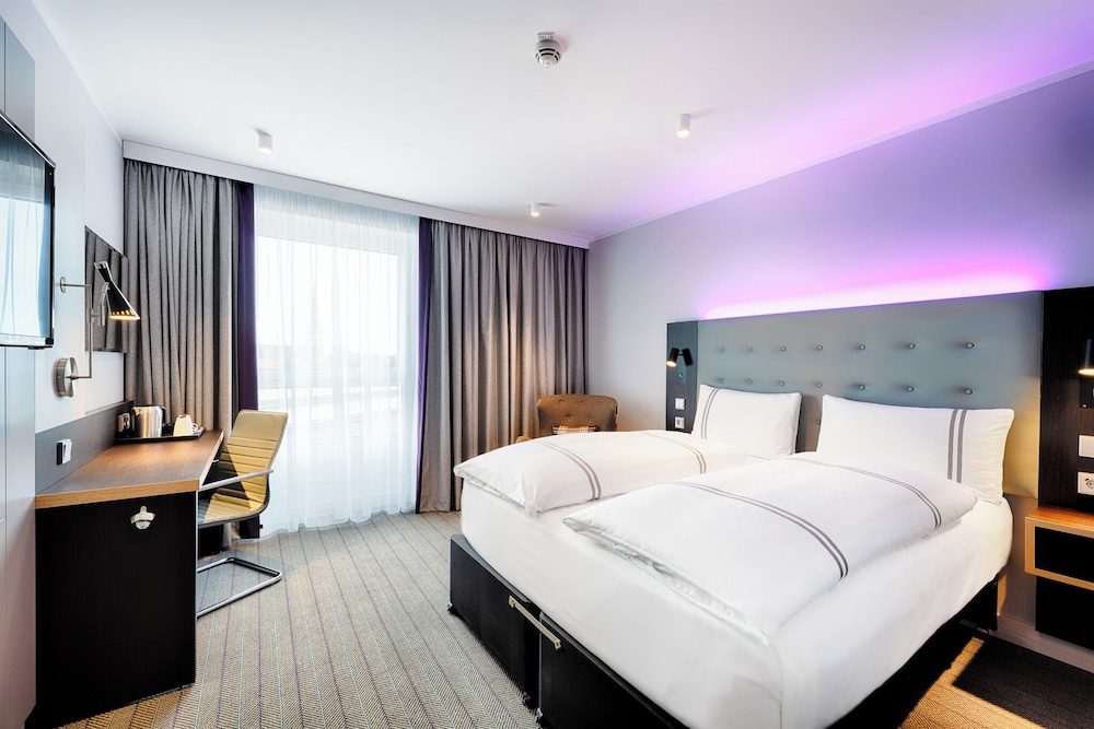 غرفة قياسية بسرير مزدوج أو سريرين منفصلين، Premier Inn Lubeck City Centre 2/10