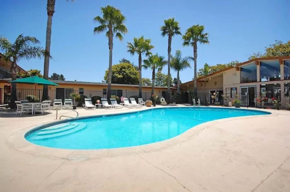 Motel6 Santa Maria, CA - South 54/56