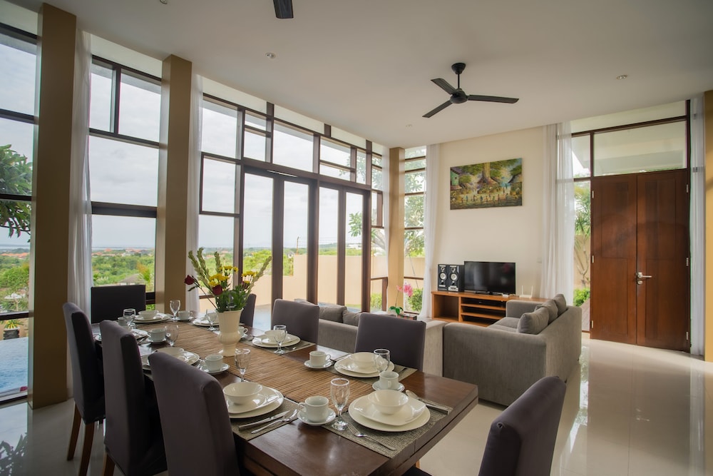 Jimbaran View Villa 24/37