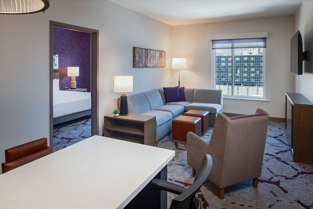 Hyatt House Tampa Downtown 26/63