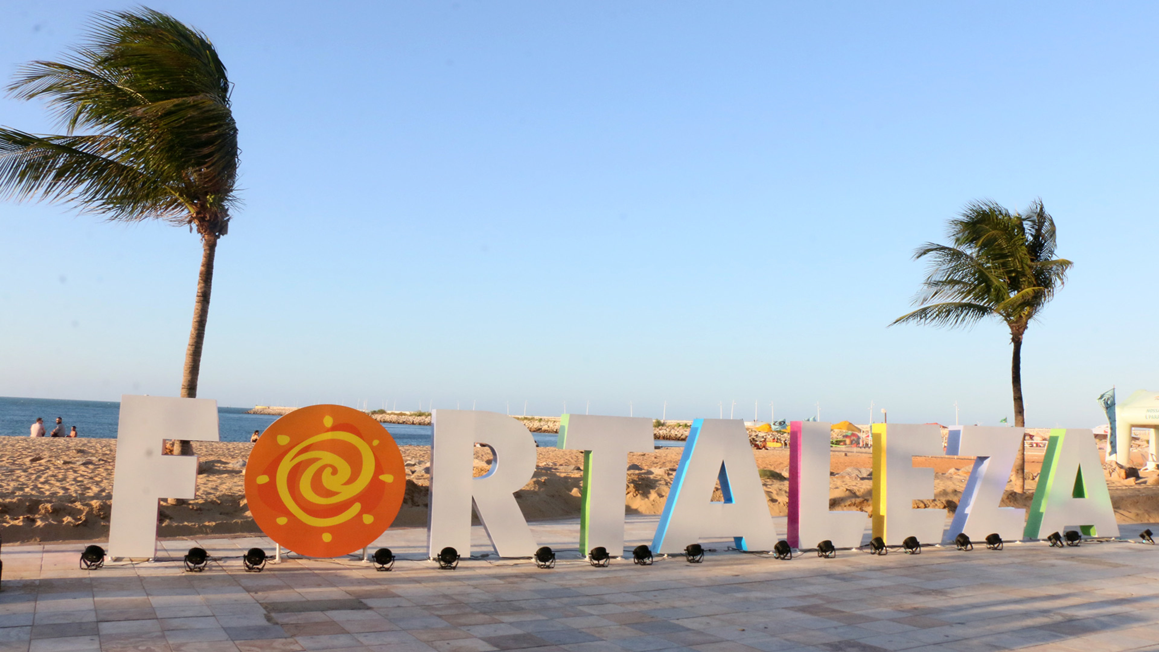 HOLIDAY INN FORTALEZA 67/76
