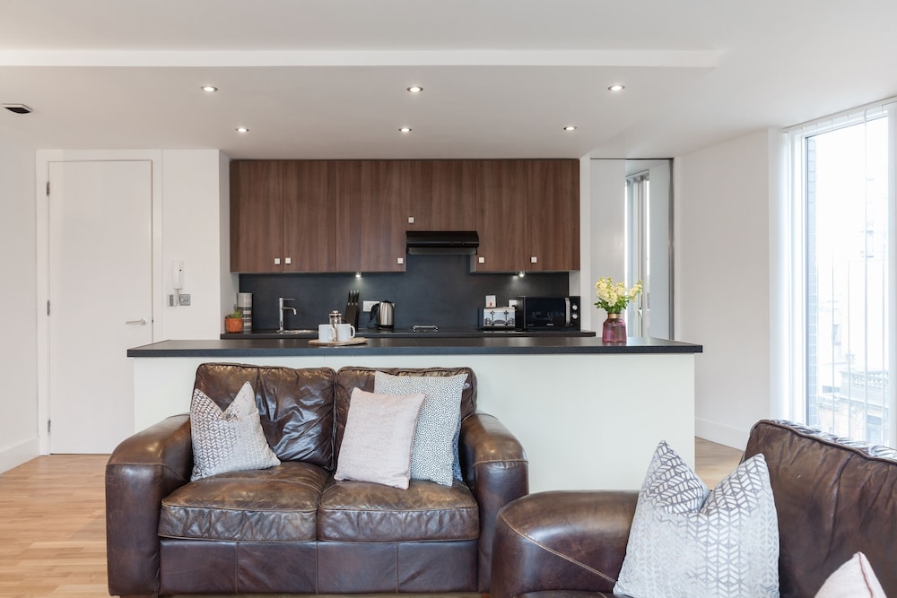 Kspace Sinclair Serviced Apartments 3/30