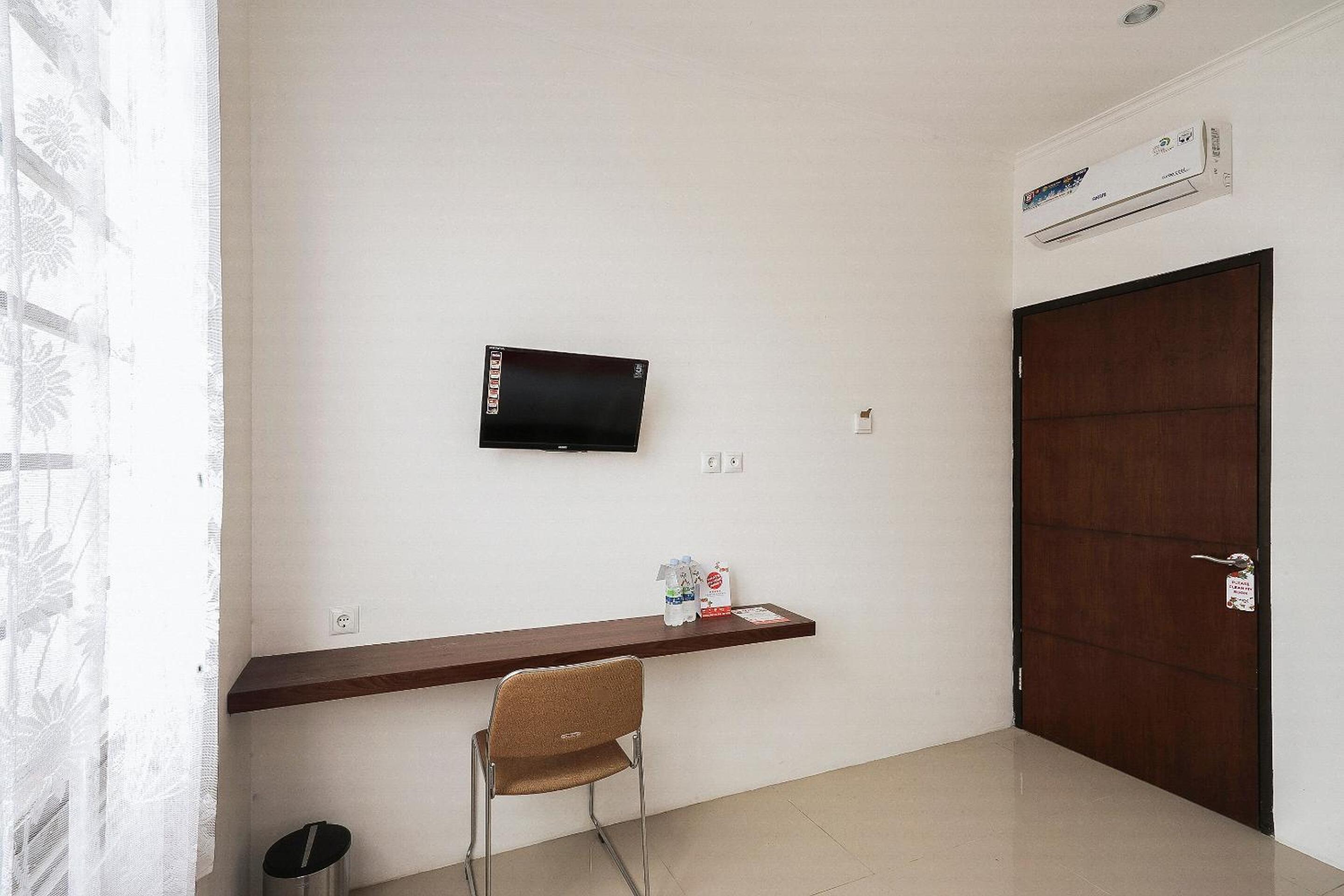 OYO 2183 Cibeureum Residence Near Rumah Sakit Rajawali (ex OYO 2183 Cibeureum Residence) 38/50