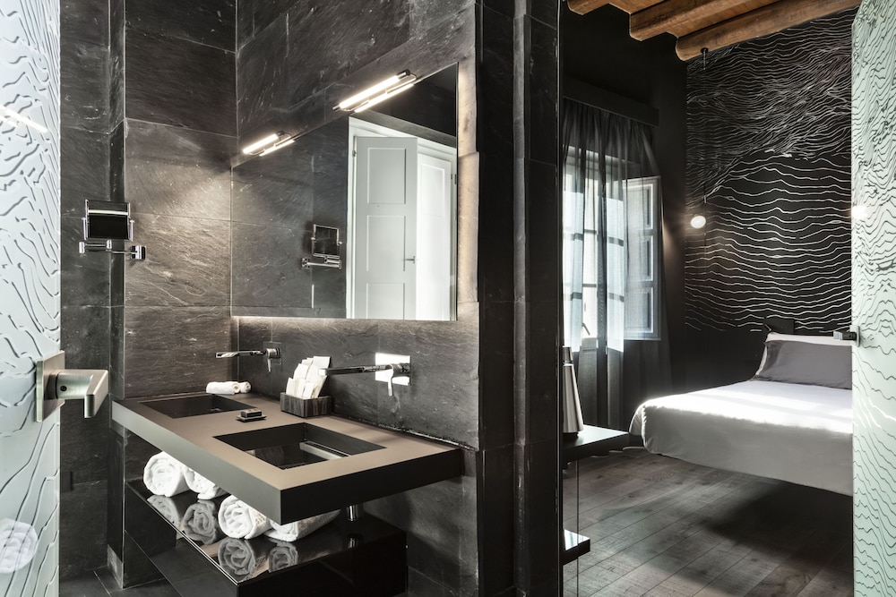 Casa Clat 48/50