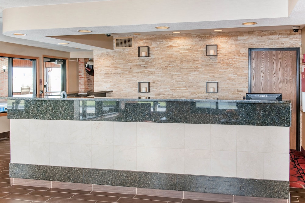 Quality Inn Effingham North 8/55