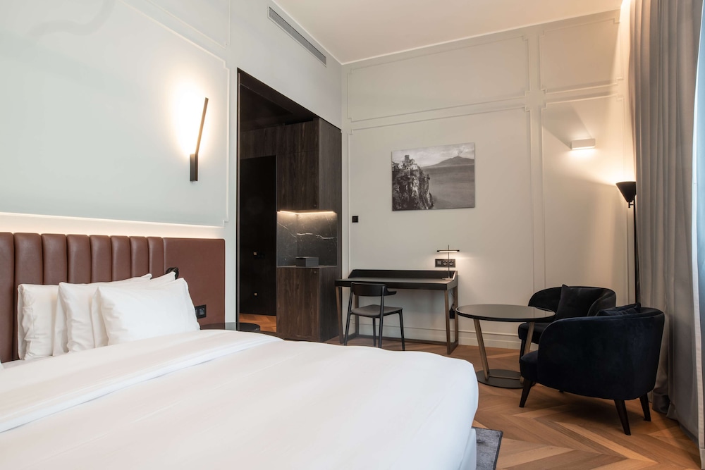 Radisson Collection Hotel, Palazzo Touring Club Milan 18/73