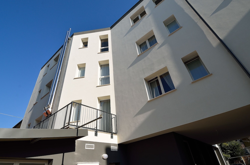 Hotel Nuova Mestre 4/69