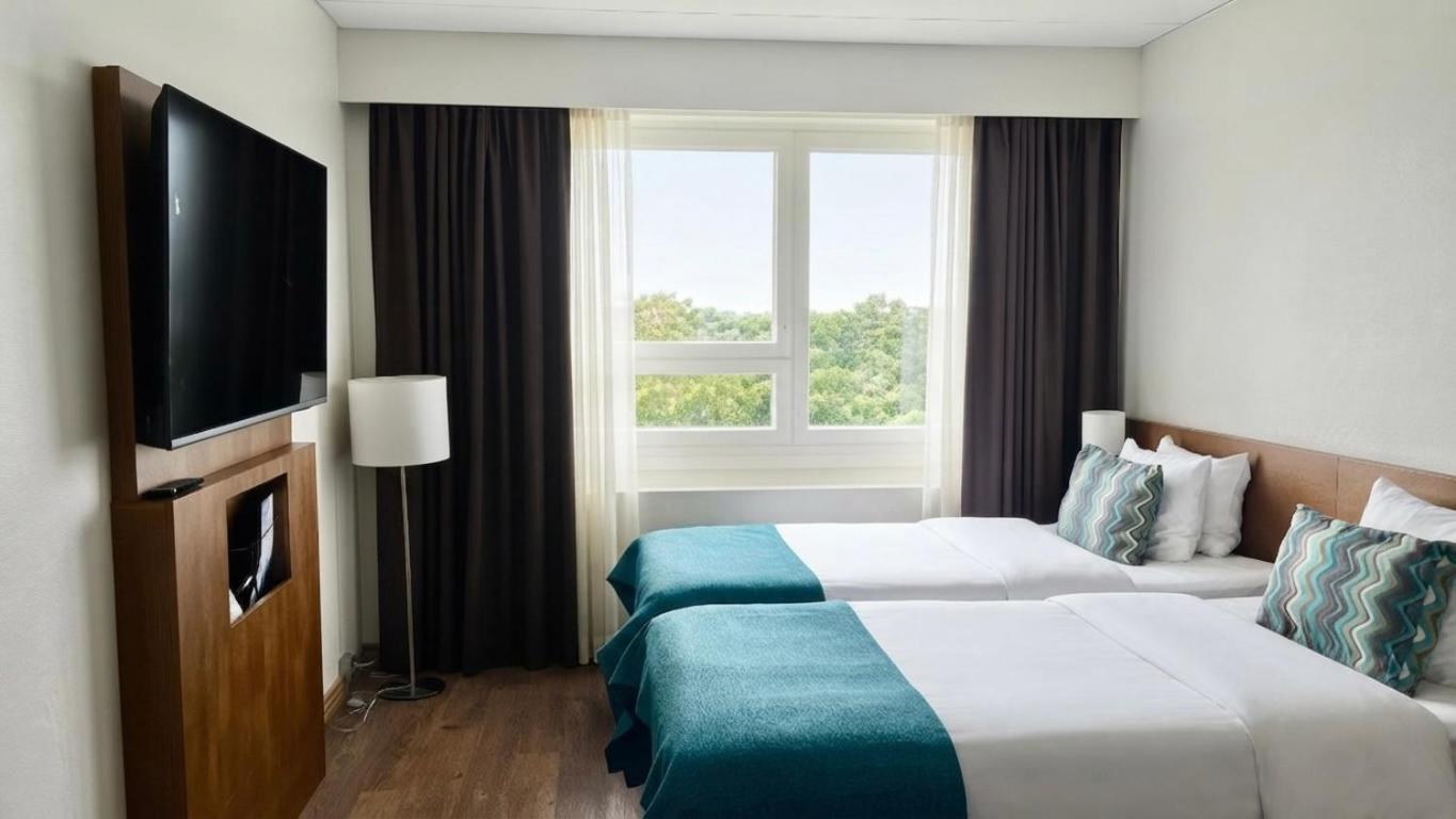 Standard, Twin Beds