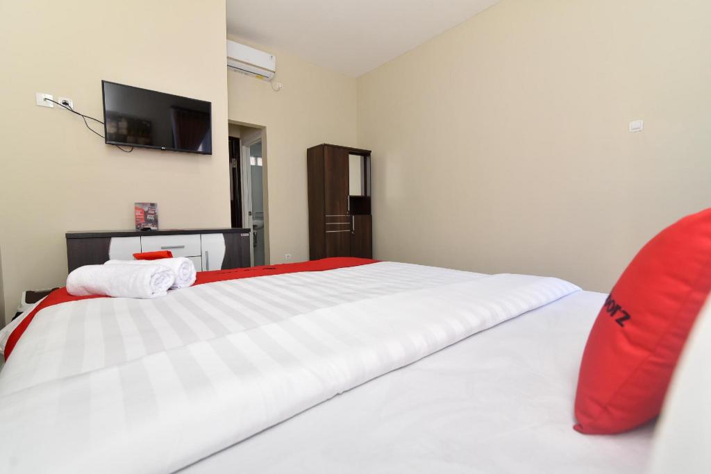 Reddoorz Plus Near Jalan Imam Bonjol Denpasar 13/28
