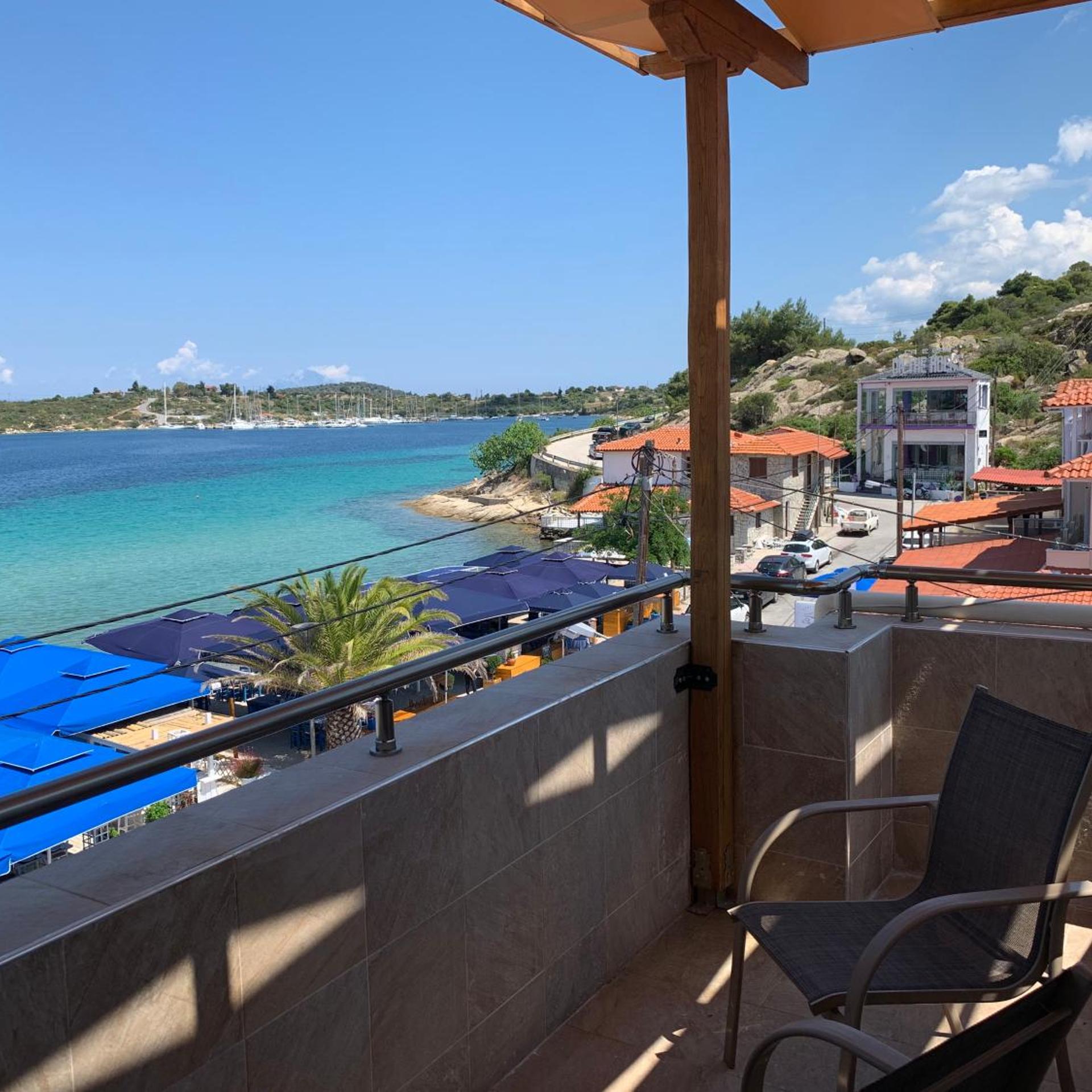 Avra Hotel 45/58