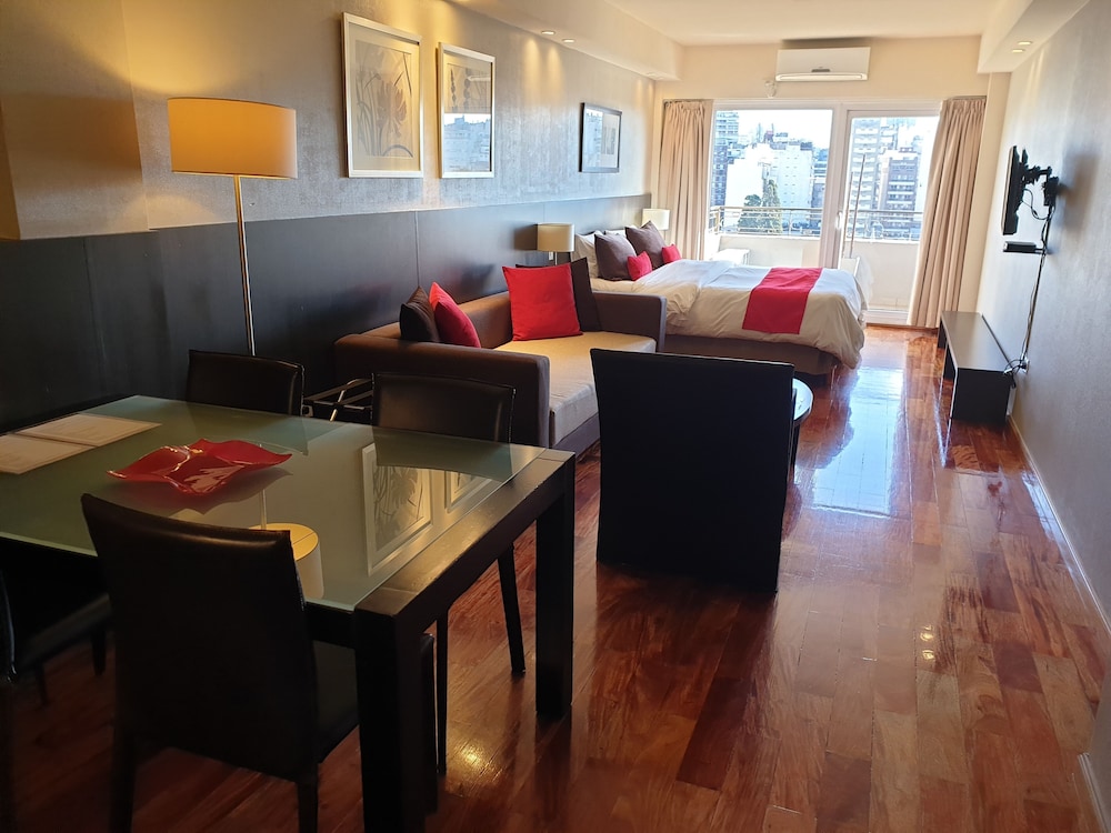 Urban Suites Recoleta Boutique Hotel 50/77