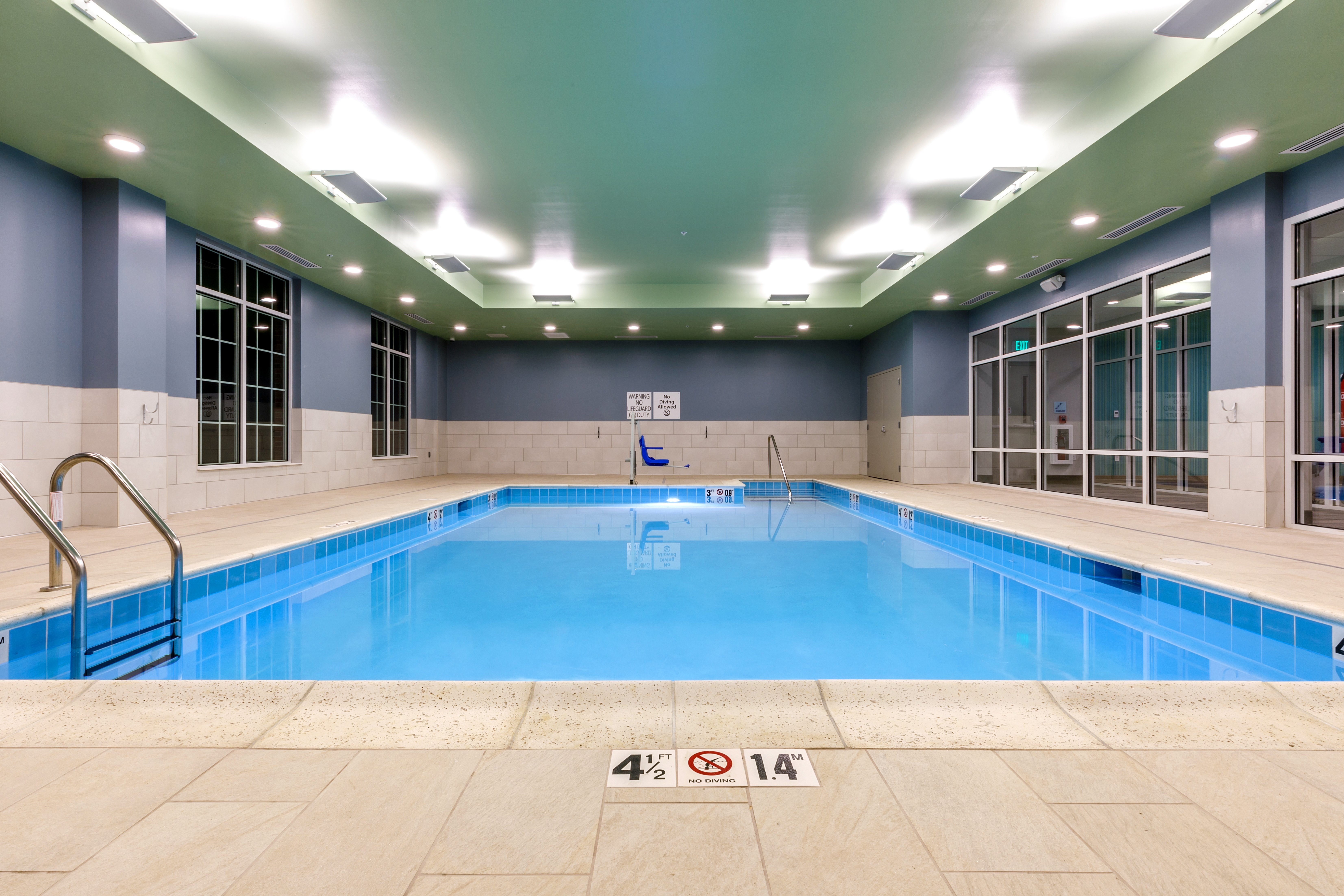 Holiday Inn Express Suites Sturbridge 22/54