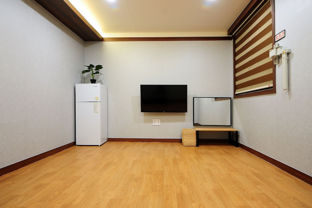 JB Plus Hotel 50/65
