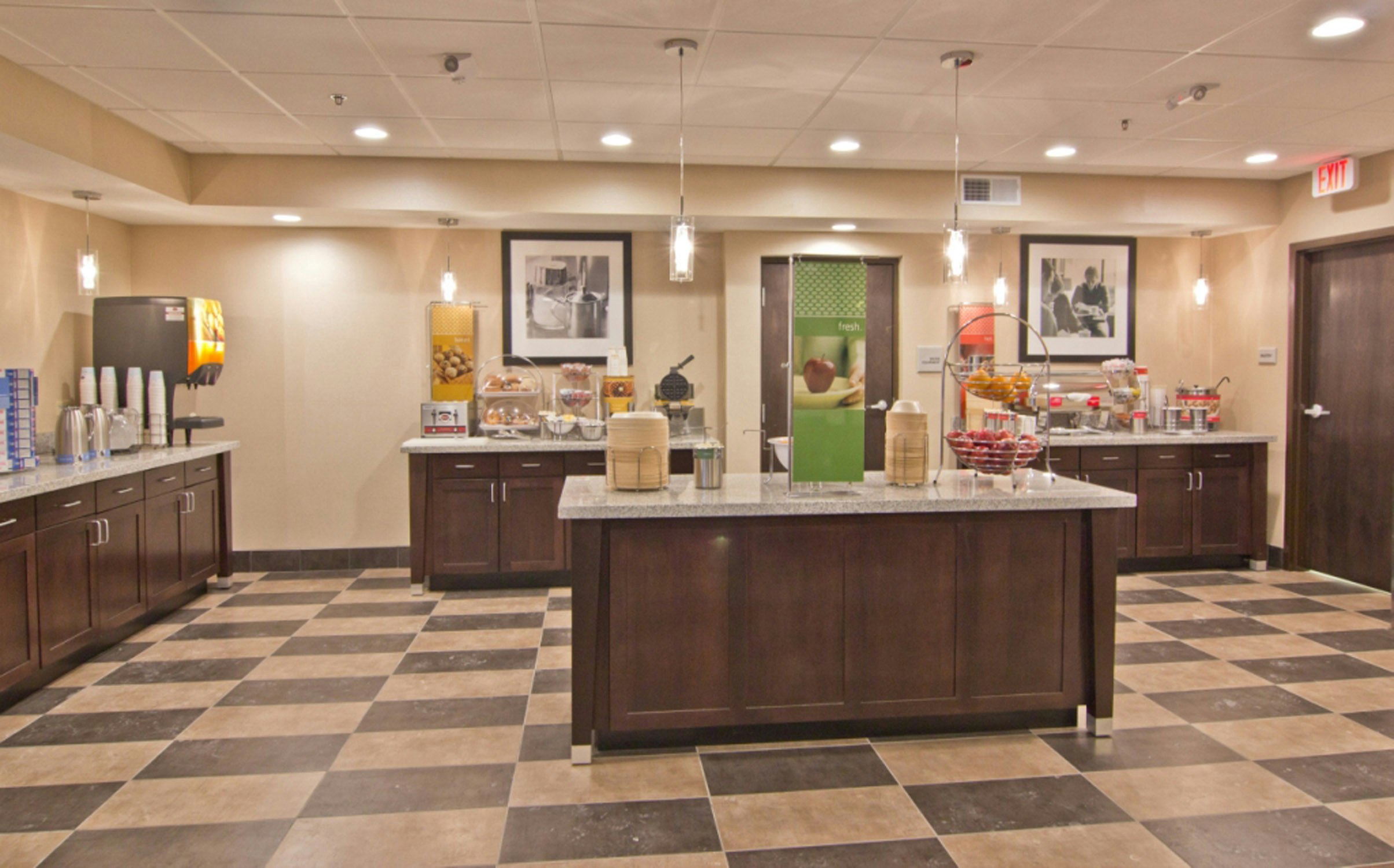 Hampton Inn Columbus South 2/45