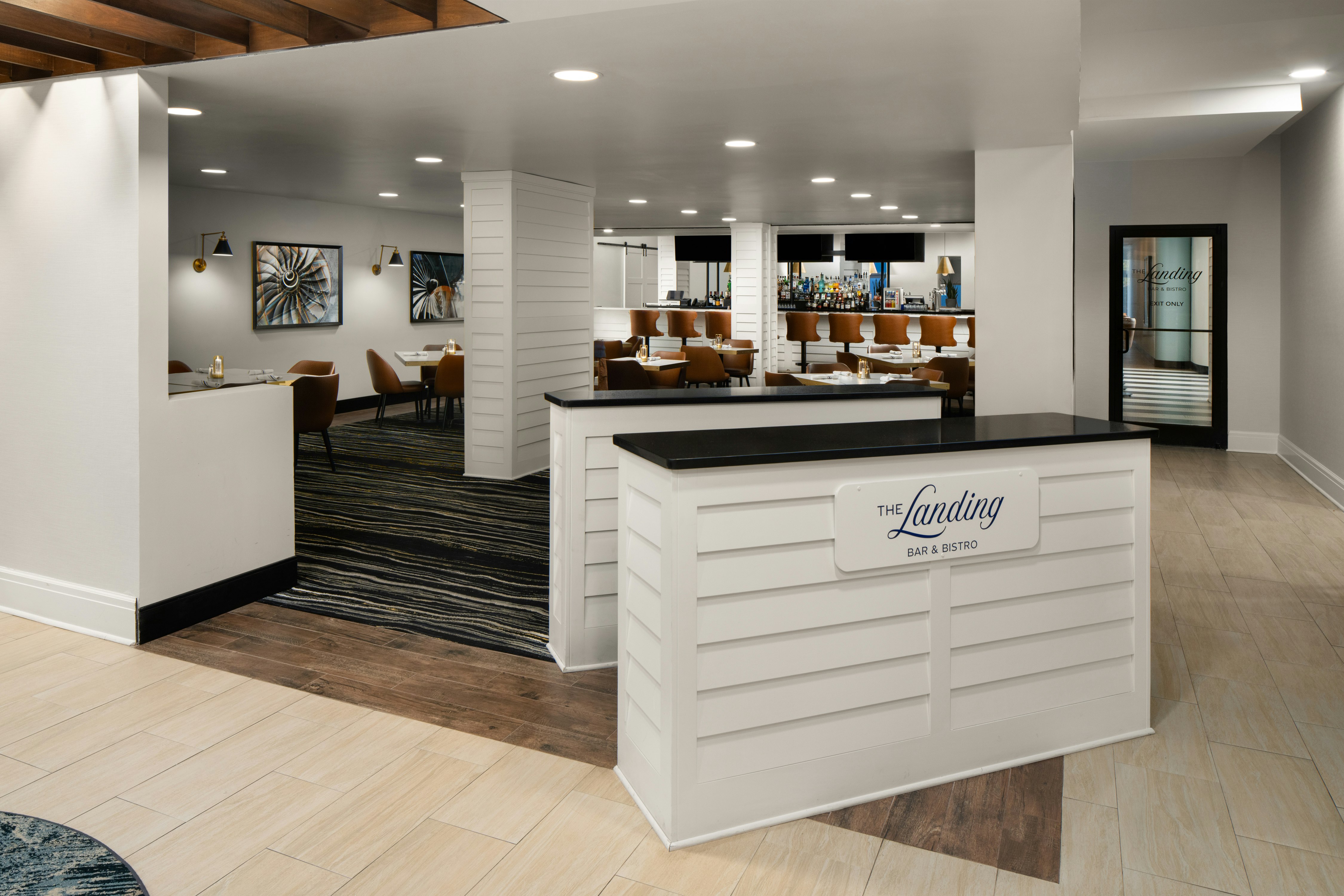 Lobby at DoubleTree by Hilton Hotel Norfolk Airport, NORFOLK - VA