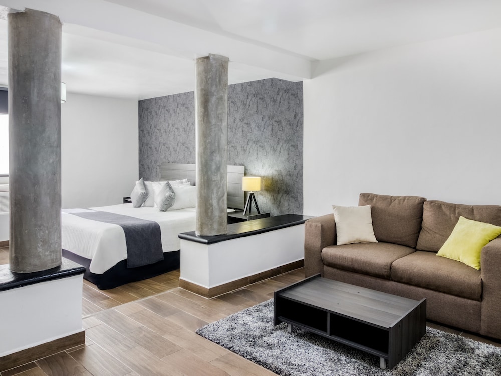 VN Hotel 42/56