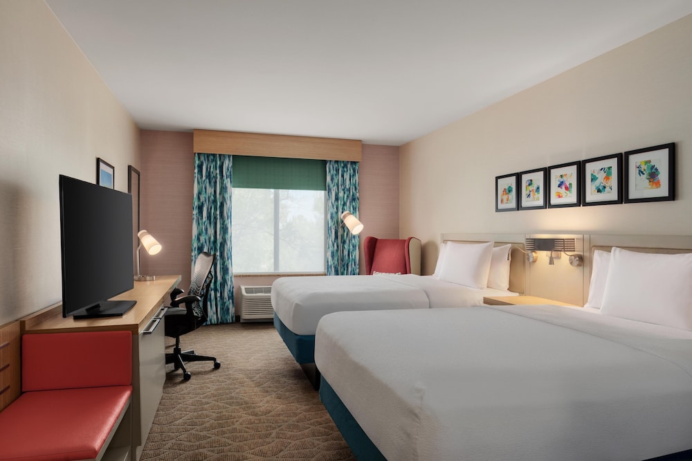Evolution, 2 Queen Beds، Hilton Garden Inn Palmdale 3/9
