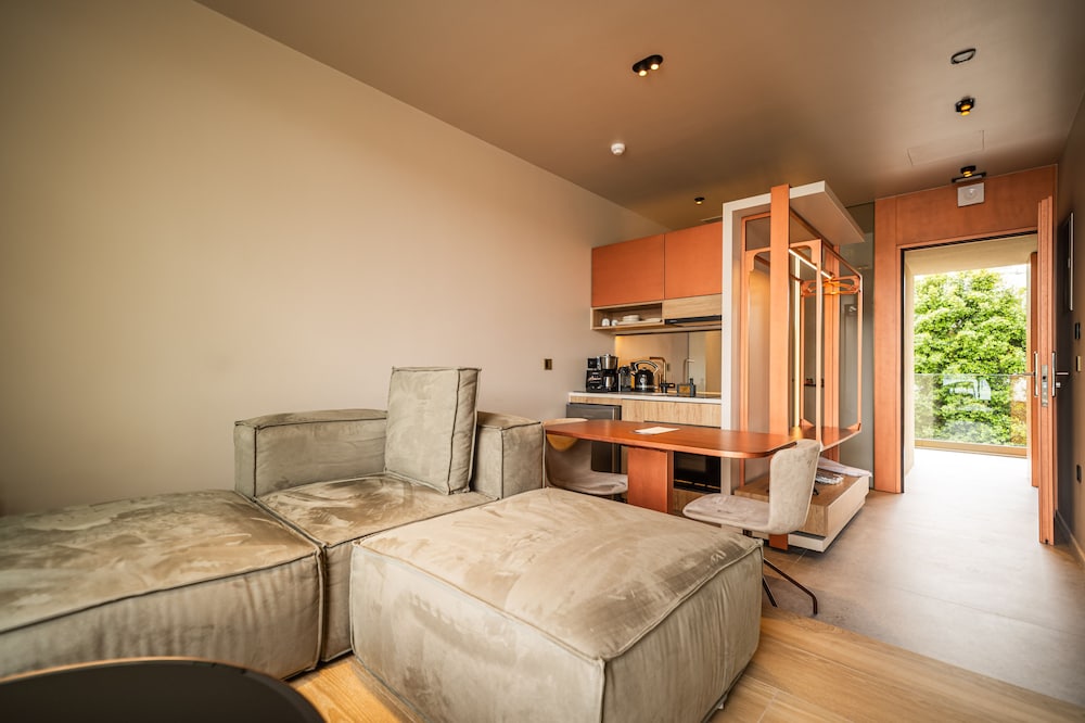 Oniros Residences 4/50