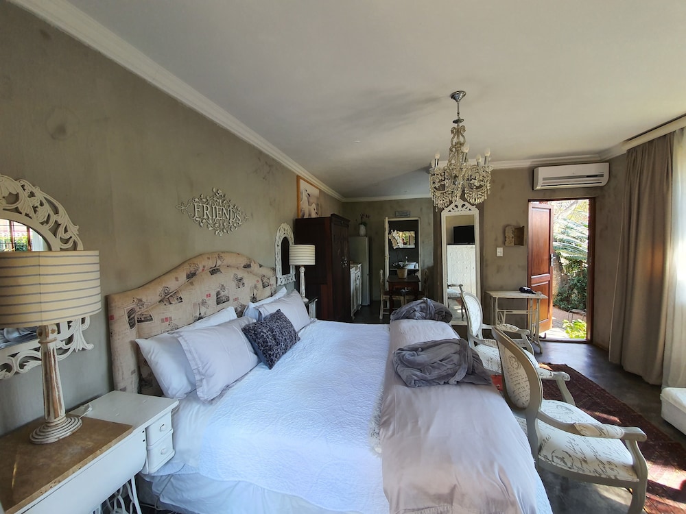 Waterhouse Guest Lodges 202 Lawley Street 13/50