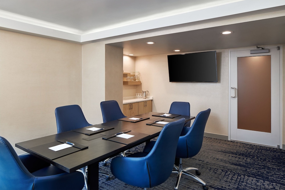 Sheraton Richmond Airport Hotel 48/54