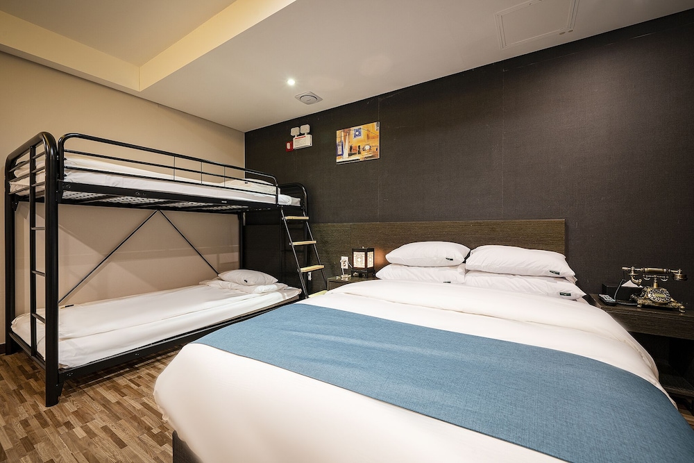 Suwon Dono1796 Hotel 15/68