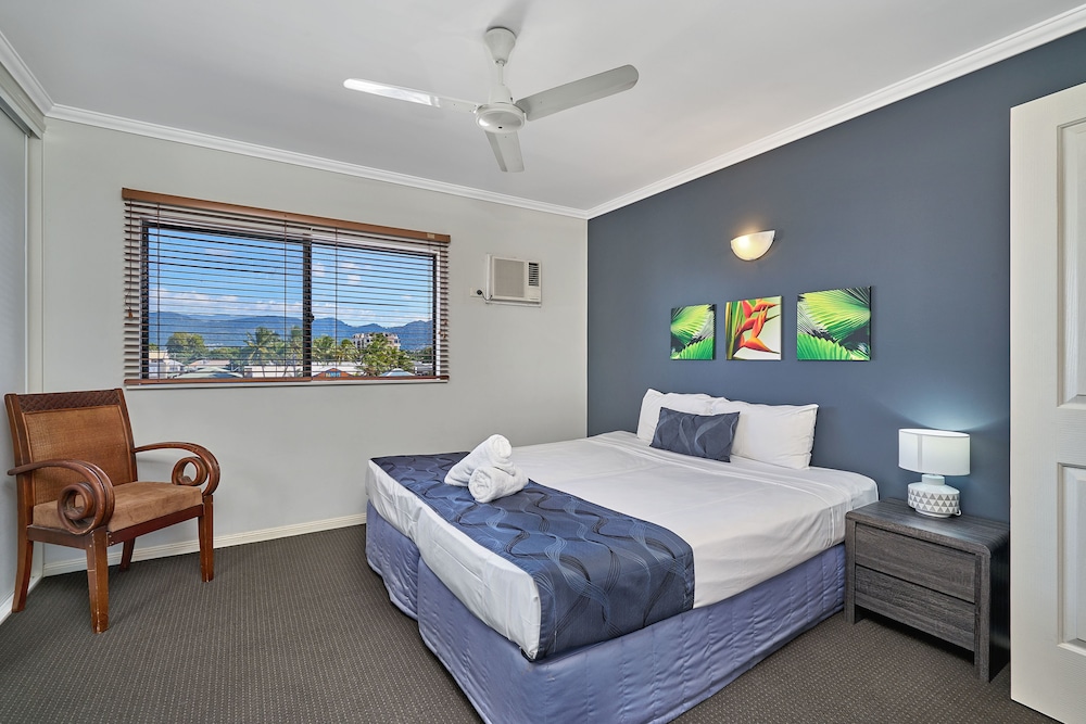 GETAWAY ON GRAFTON 22/41