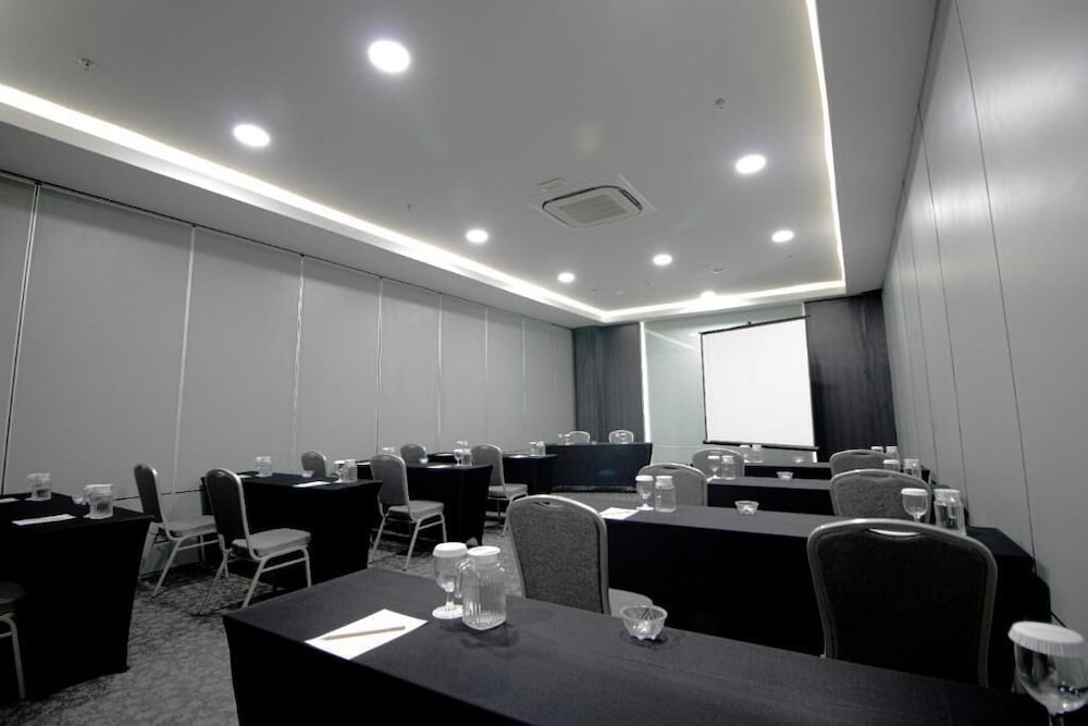 Laska Hotel Subang 36/46