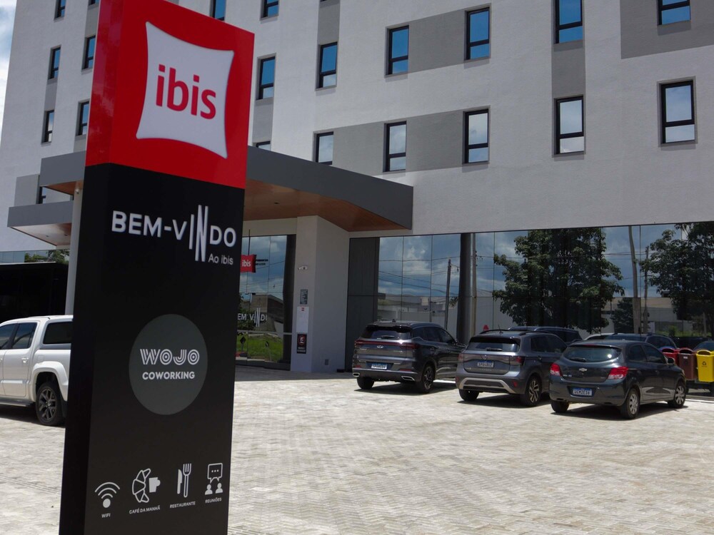 Ibis Primavera do Leste 57/58