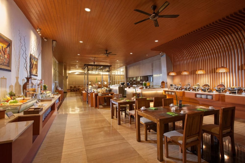 Hotel Santika Banyuwangi 35/50