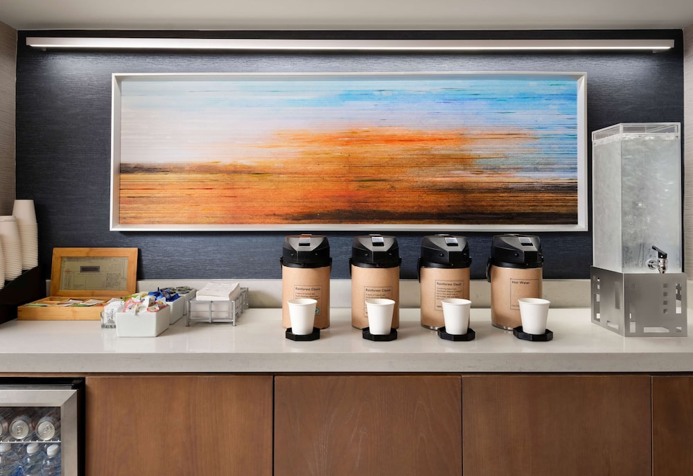 Hyatt House San Diego Sorrento Mesa 8/50