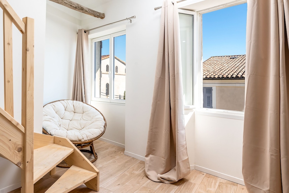 Maison Carles Bnb 54/55