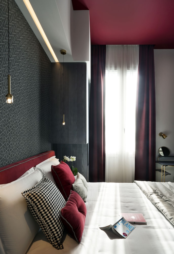 SUPERIOR, DOUBLE BED