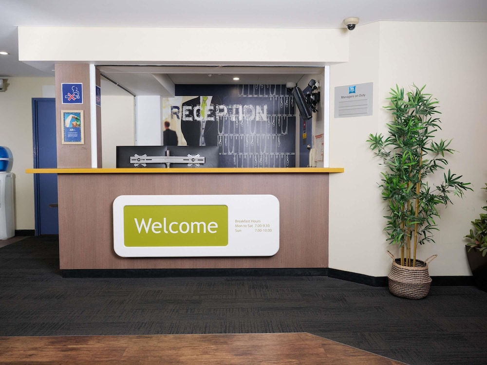 IBIS BUDGET PERTH AIRPORT 11/63