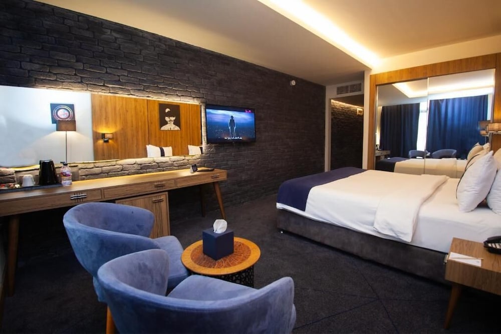 Monarch Hotel Amman 14/33