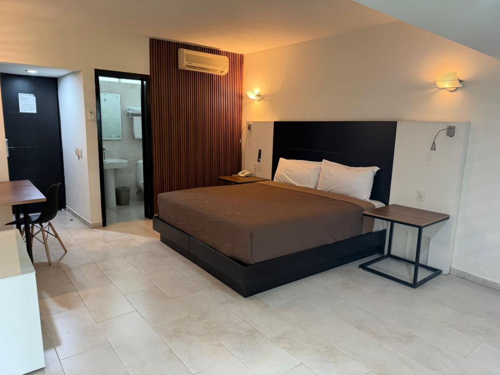Hotel Suites del Real 7/21